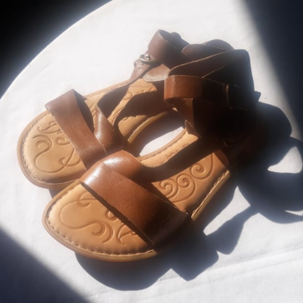 BORN D54806 Eva Tan Leather Sandals Wo's 6M